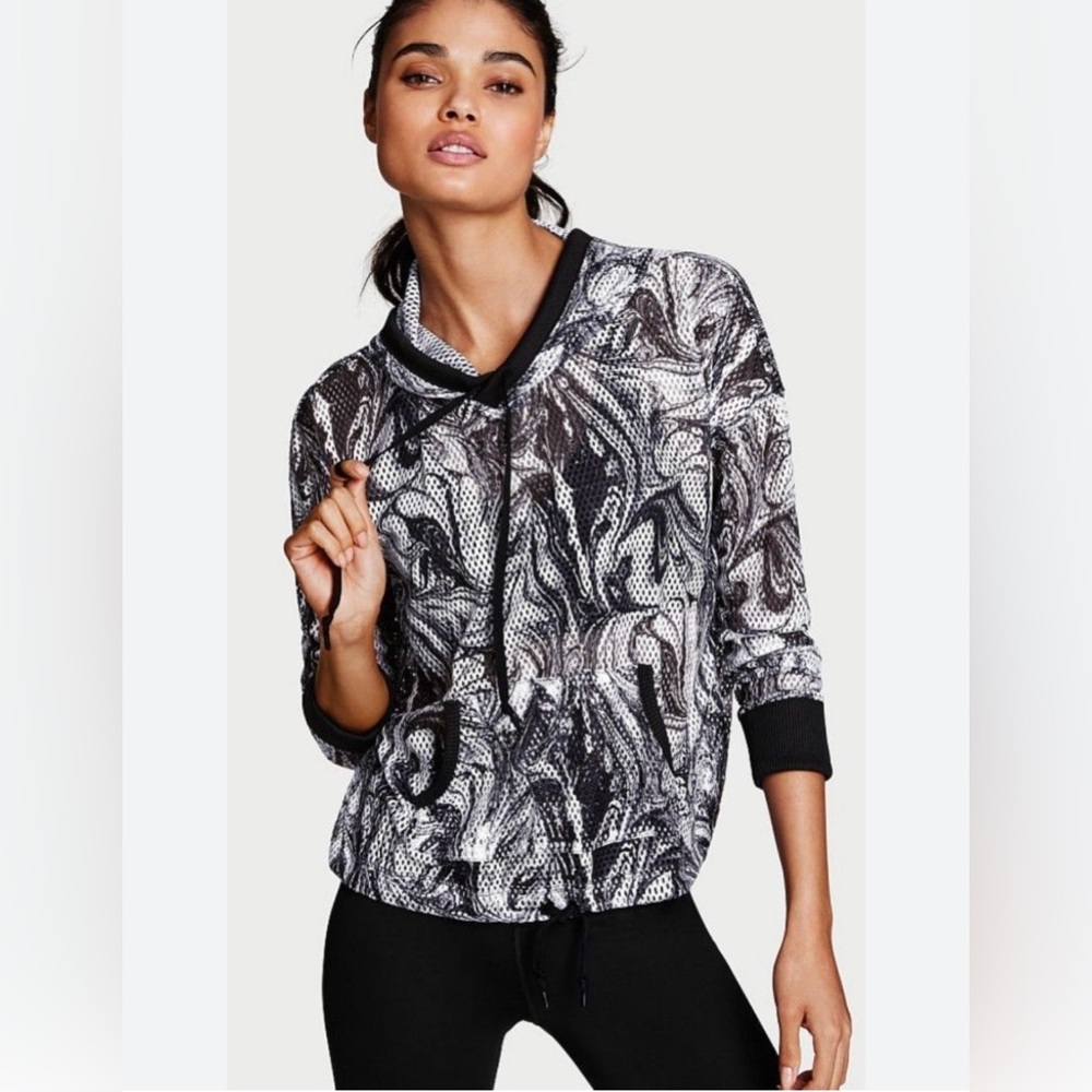 Victoria Sport Mesh Hooded jacked Sz. S black and white marble swirl NWOT